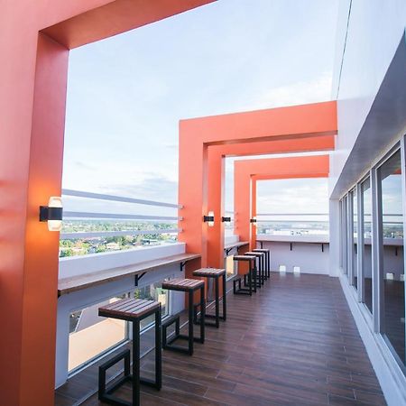 La Maja Rica Hotel Tarlac City Ngoại thất bức ảnh
