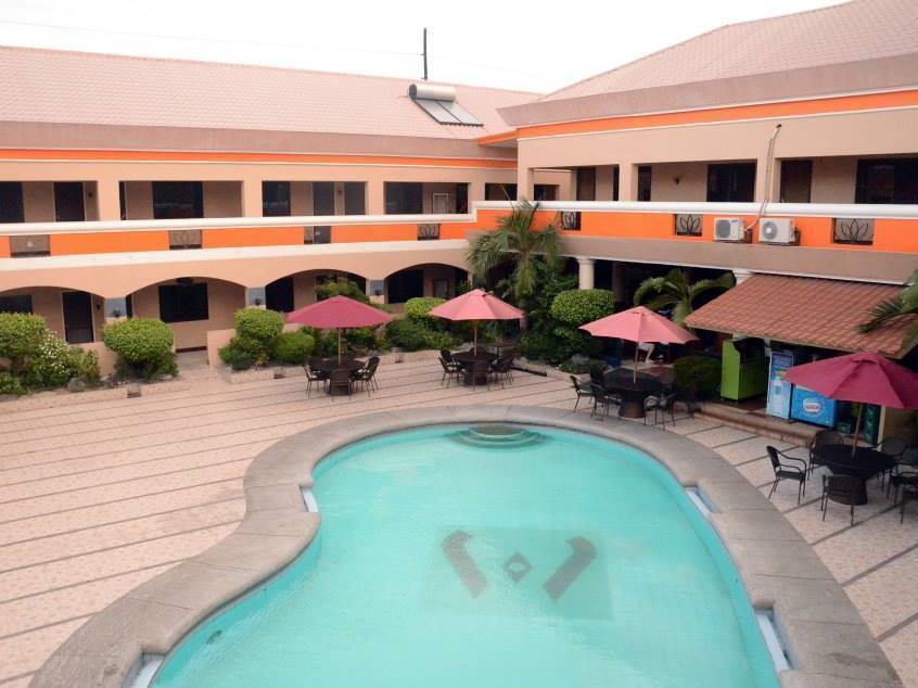 La Maja Rica Hotel Tarlac City Ngoại thất bức ảnh