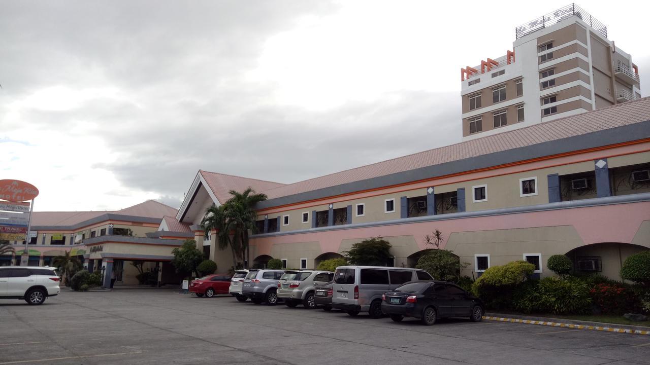La Maja Rica Hotel Tarlac City Ngoại thất bức ảnh