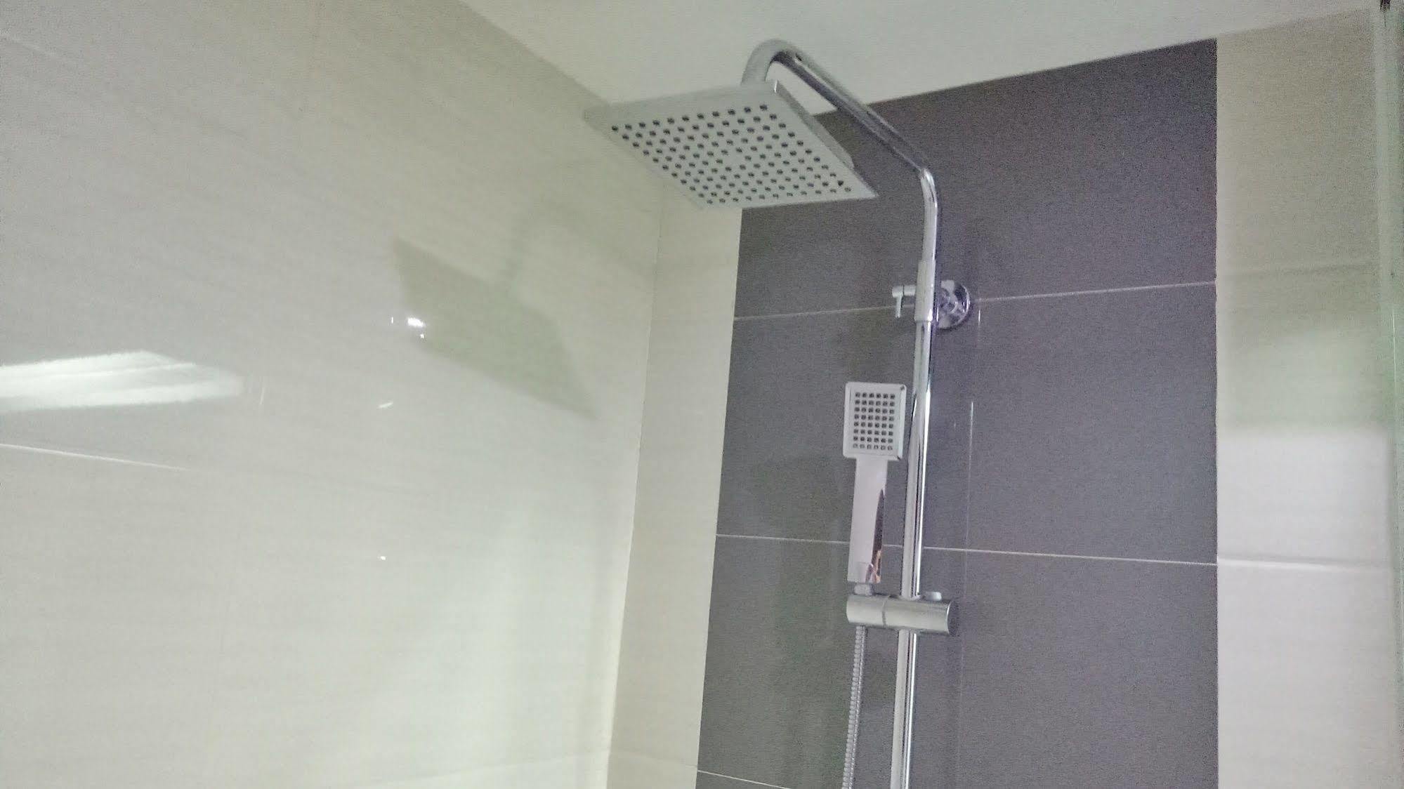 La Maja Rica Hotel Tarlac City Ngoại thất bức ảnh