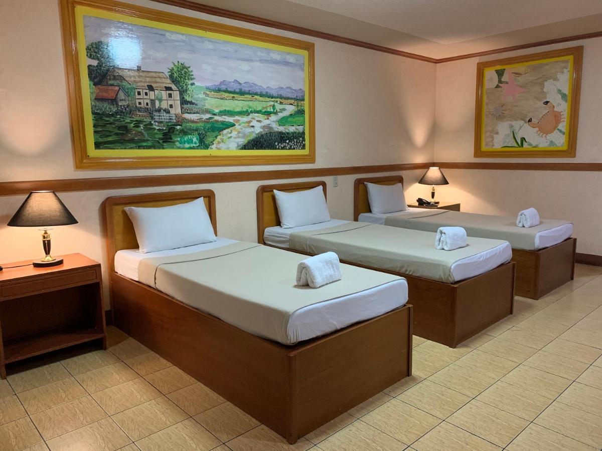 La Maja Rica Hotel Tarlac City Ngoại thất bức ảnh