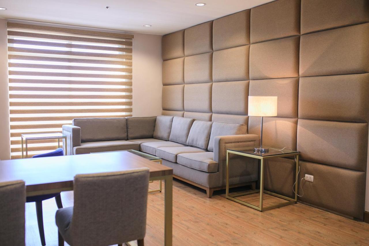 La Maja Rica Hotel Tarlac City Ngoại thất bức ảnh