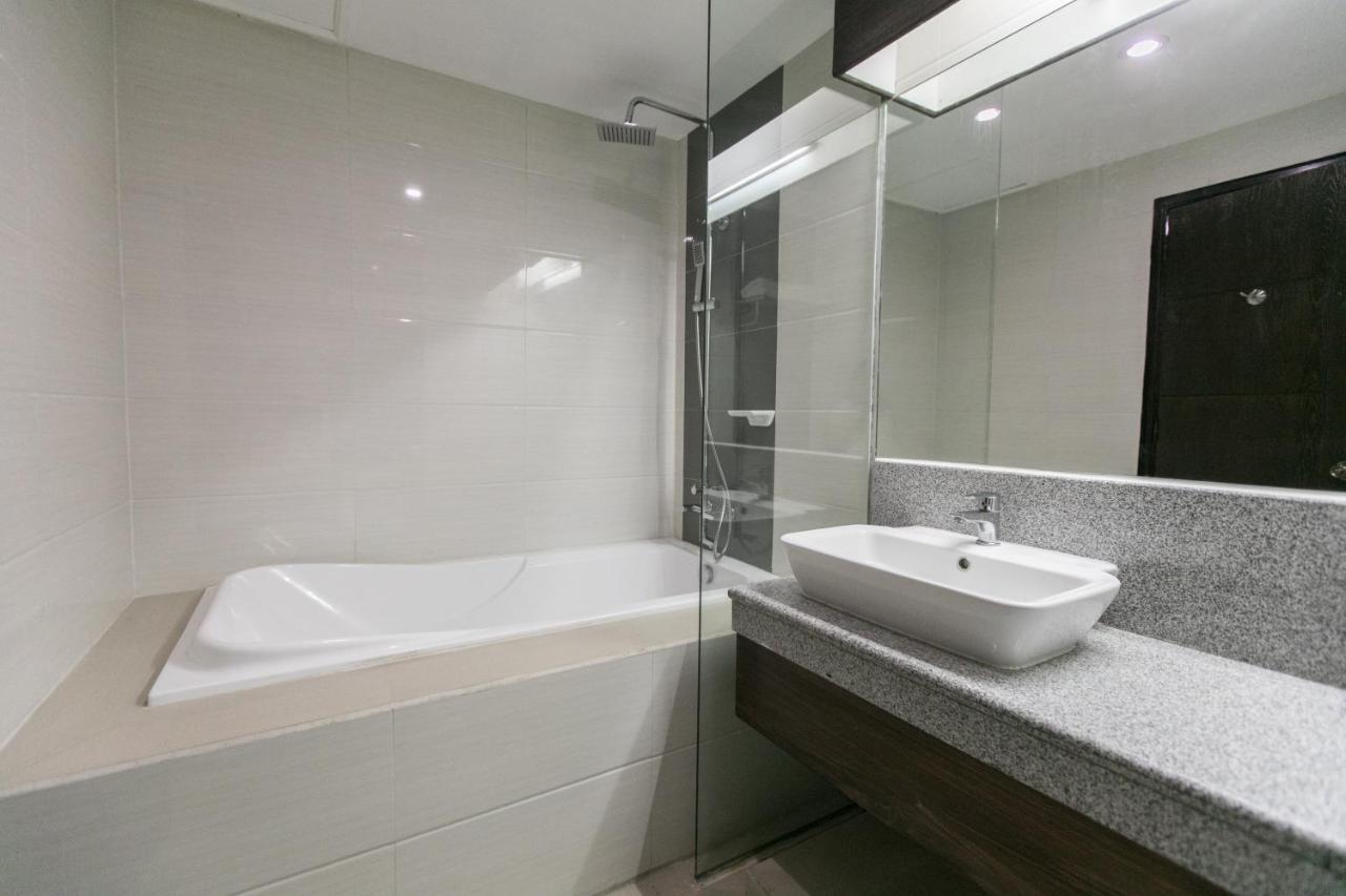 La Maja Rica Hotel Tarlac City Ngoại thất bức ảnh