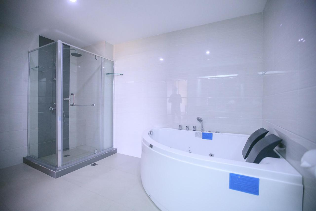 La Maja Rica Hotel Tarlac City Ngoại thất bức ảnh